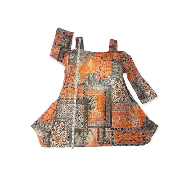 Fashque Studio brand cold shoulder tunic - Picture 6 of 6